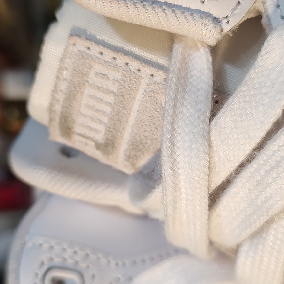 Puma - Picture 5 of 10